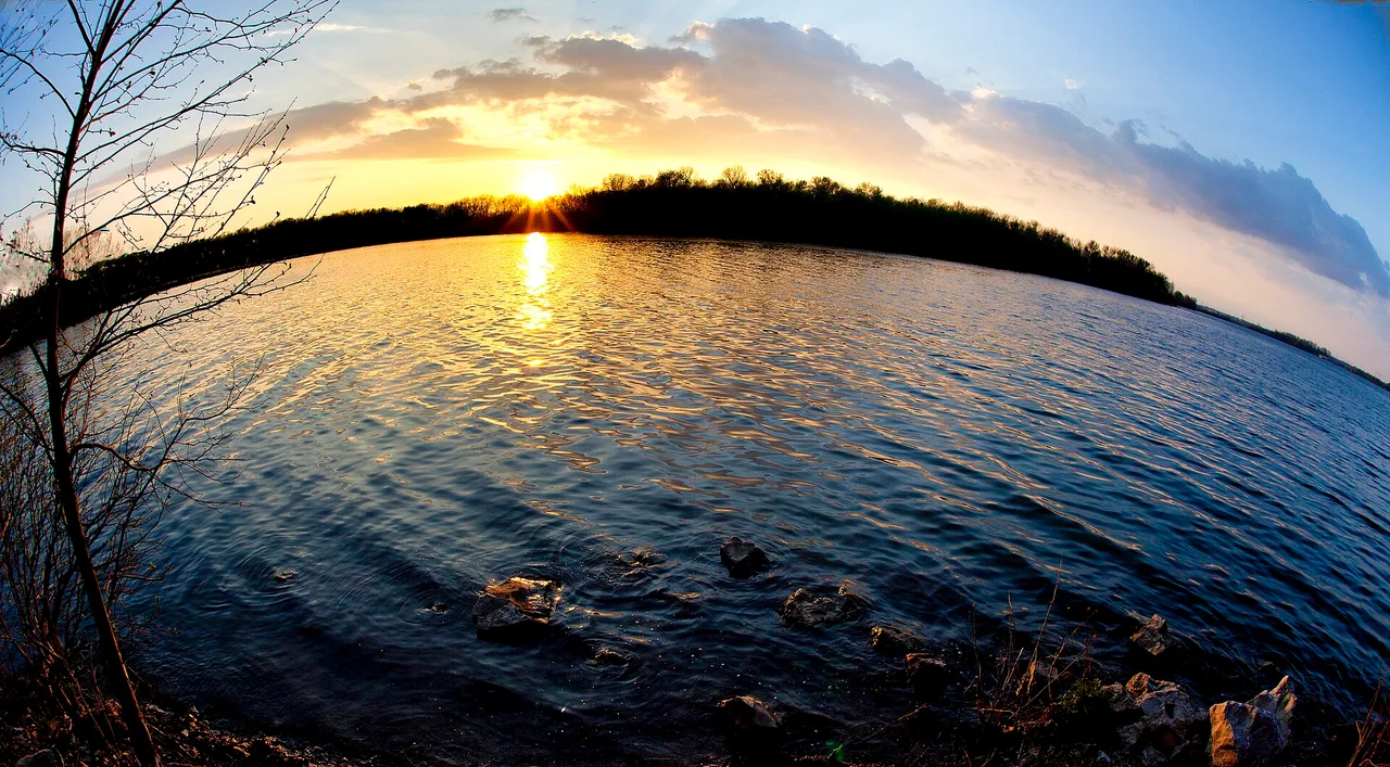 Creve Coeur Lake in west St. Louis County